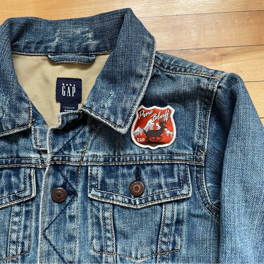 GAP kids Jean Jacket - Picture 2 of 6
